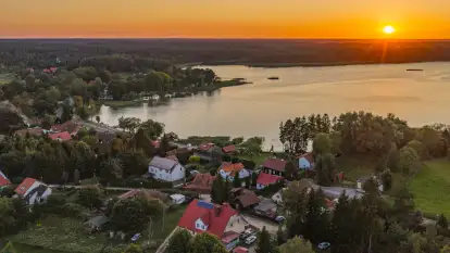 Zachód słońca nad jeziorem Mokrym, Zgon, sierpień 2026 r.