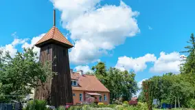 Drewniana dzwonnica w Kossakowie
