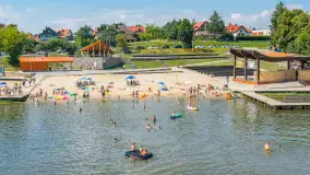 Letni spokój w porcie PTTK Wilkasy z lotu ptaka, sierpień 2026 r. - zdjęcie 19