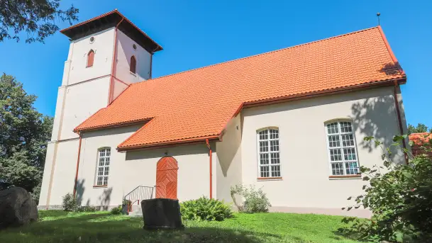 Kościół w Dąbrówce Nowej - zdjęcie 2