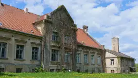 Dwór w Brzeźnicy - zdjęcie 19