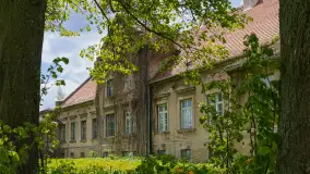 Dwór w Brzeźnicy - zdjęcie 4