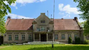 Dwór w Brzeźnicy - zdjęcie 3