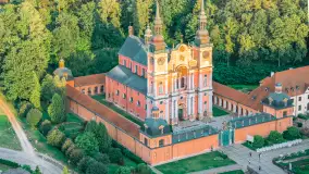 Barokowe Sanktuarium Maryjne w Świętej Lipce z lotu ptaka, sierpień 2026 r. - zdjęcie 24
