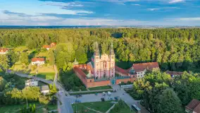 Barokowe Sanktuarium Maryjne w Świętej Lipce z lotu ptaka, sierpień 2026 r. - zdjęcie 16