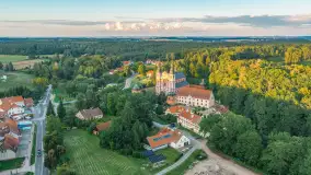 Barokowe Sanktuarium Maryjne w Świętej Lipce z lotu ptaka, sierpień 2026 r. - zdjęcie 14