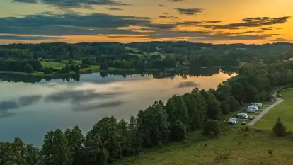 Zachód słońca nad jeziorami Juno i Kiersztanowskie, sierpień 2026 r.
