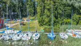 Port Wodnik nad jeziorem Nidzkim z lotu ptaka, sierpień 2026 r. - zdjęcie 17