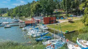 Port Wodnik nad jeziorem Nidzkim z lotu ptaka, sierpień 2026 r. - zdjęcie 3