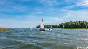 Sierpniowy ruch na jeziorach Mikołajskie i Śniardwy - zdjęcie 30
