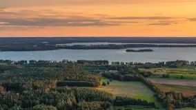Wieś i jezioro Harsz o zachodzie słońca na zdjęciach z lotu ptaka, sierpień 2026 .r - zdjęcie 19