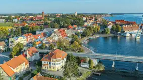 Pogodny weekend w Mikołajkach z drona, październik 2026 r. - zdjęcie 36