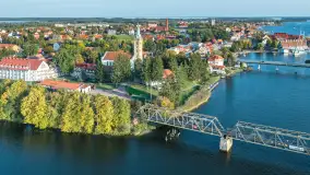 Pogodny weekend w Mikołajkach z drona, październik 2026 r. - zdjęcie 12