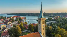 Pogodny weekend w Mikołajkach z drona, październik 2026 r. - zdjęcie 14