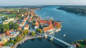 Pogodny weekend w Mikołajkach z drona, październik 2026 r. - zdjęcie 30
