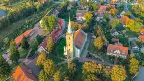 Pogodny weekend w Mikołajkach z drona, październik 2026 r. - zdjęcie 32