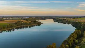 Jesienne kolory zachodzącego słońca nad jeziorem Wojnowo, październik 2026 r. - zdjęcie 7