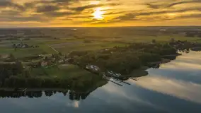 Jesienne kolory zachodzącego słońca nad jeziorem Wojnowo, październik 2026 r. - zdjęcie 28