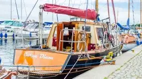 Oldtimery na wodzie w Giżycku: koncert, regaty i parada - zdjęcie 13