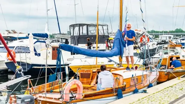 Oldtimery na wodzie w Giżycku: koncert, regaty i parada - zdjęcie 5