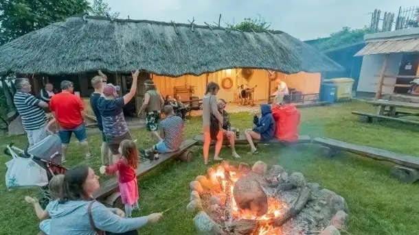 Zdjęcia: Bandik Władek Świeczkowski wystąpił w porcie Tło Dla Mew - zdjęcie 7