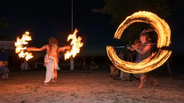 Zdjęcia: Ognisty pokaz ruchu i ognia w Tle dla Mew - zdjęcie 2