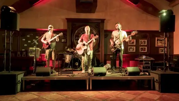 Zdjęcia: Tawerna Albatros wypełniła się po brzegi - zdjęcie 6