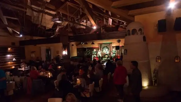 Zdjęcia: Śpiew, harmonijka, gitary i skrzypce w Tawernie Albatros - zdjęcie 2