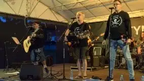 Zdjęcia: Publiczność uwielbia ich pełne humoru koncerty - zdjęcie 7