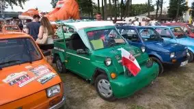 Zdjęcia:  Zlot "maluchów" w Giżycku. Nie ma klimy, ale jest klimat - zdjęcie 30