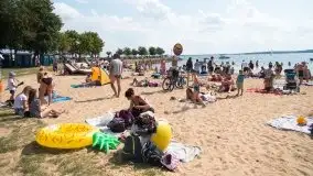 Zdjęcia: Rodzinna zabawa na plaży miejskiej nad Niegocinem  - zdjęcie 15