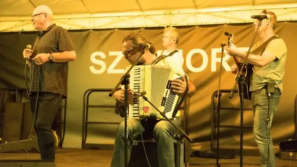 Zdjęcia: Szanty, irlandzki folk i bluegrass na sztynorckiej scenie  - zdjęcie 8