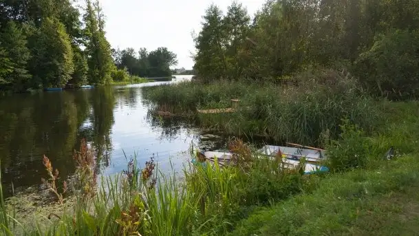 Zdjęcia: Gościnne progi starej elektrowni nad rzeką Węgorapą - zdjęcie 9