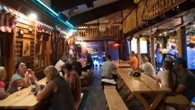 Zdjęcia: Załoga Dr. Bryga rozśpiewała publiczność Tawerny Keja  - zdjęcie 9