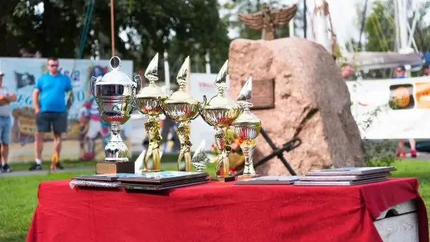 Zdjęcia: Popłynęli na cześć Wolnych Polskich Żeglarzy - zdjęcie 5