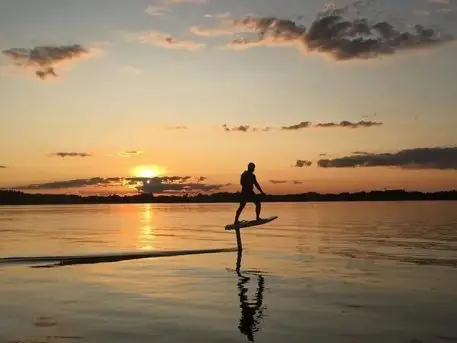 Zdjęcia: Deska eFoil na Mazurach - lewituj nad wodą w sezonie 2020 - zdjęcie 9