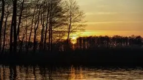 Jezioro Stręgiel skąpane w złocie zachodu słońca - zdjęcie 30