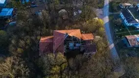 Niszczejąca perełka włoskiej architektury w Silginach - zdjęcie 24