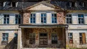 Pałac w Bęsi, na który rzucono klątwę - zdjęcie 37