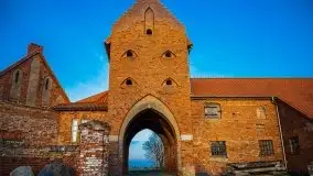Warnikajmy - „drugi Malbork” na Mazurach - zdjęcie 23