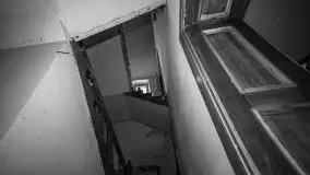 Cień historii sprzed kilkudziesięciu lat w jednym z pałacyków - zdjęcie 36