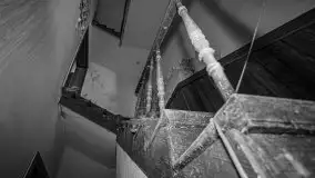 Cień historii sprzed kilkudziesięciu lat w jednym z pałacyków - zdjęcie 34