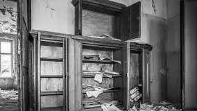 Cień historii sprzed kilkudziesięciu lat w jednym z pałacyków - zdjęcie 8