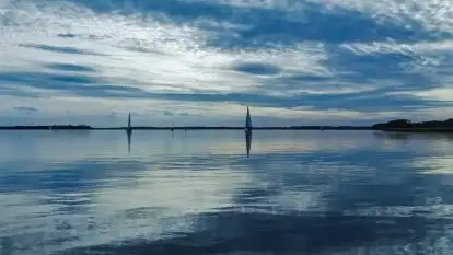 Zdjęcia: Poradnik motorowodny, skuterem i jachtem motorowym przez Mazury - jezioro Mamry