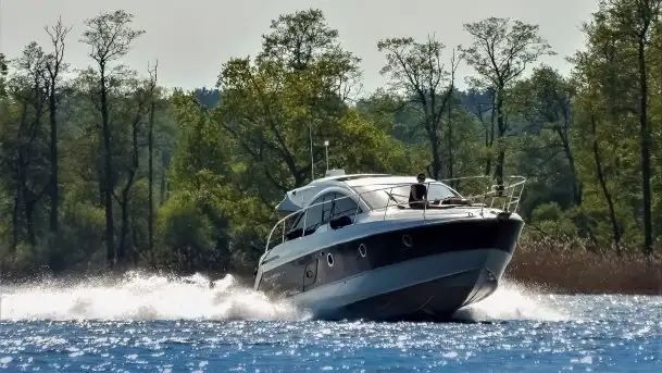 Zdjęcia: Poradnik - motorowodne Mazury - jezioro Bełdany - zdjęcie 3