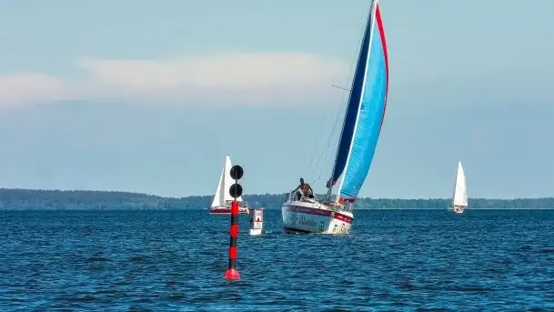 Zdjęcia: Poradnik - motorowodne Mazury - jezioro Śniardwy - zdjęcie 1