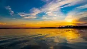 Zachód słońca, widok z wody na jezioro Święcajty - zdjęcie 4