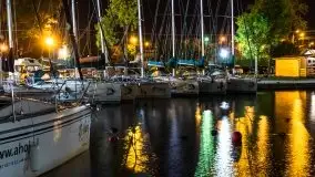 Port AZS Wilkasy skąpany w ciemnościach nocy - zdjęcie 24