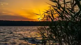 Październikowy wschód słońca nad jeziorem Kruklin - zdjęcie 18