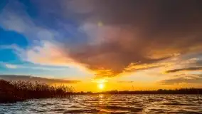 Zachód słońca i resztki jesieni nad jeziorem Ołów - zdjęcie 2